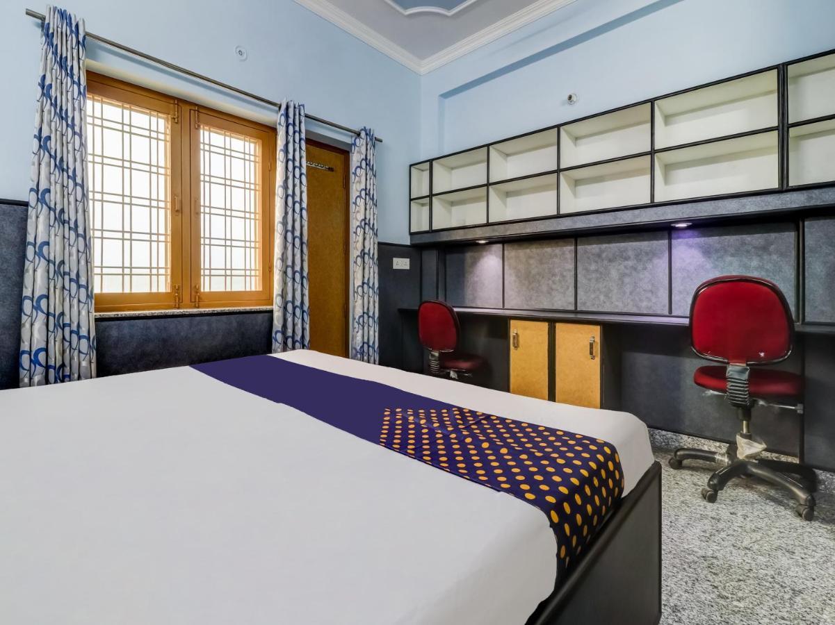 Spot On 82236 Aryan Home Stay Jhājra Dış mekan fotoğraf
