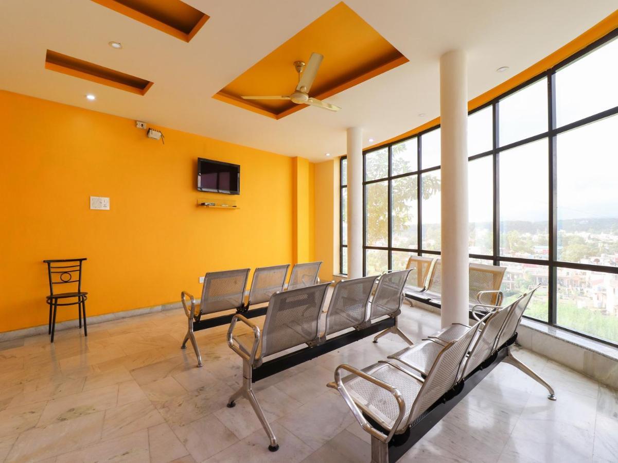 Spot On 82236 Aryan Home Stay Jhājra Dış mekan fotoğraf
